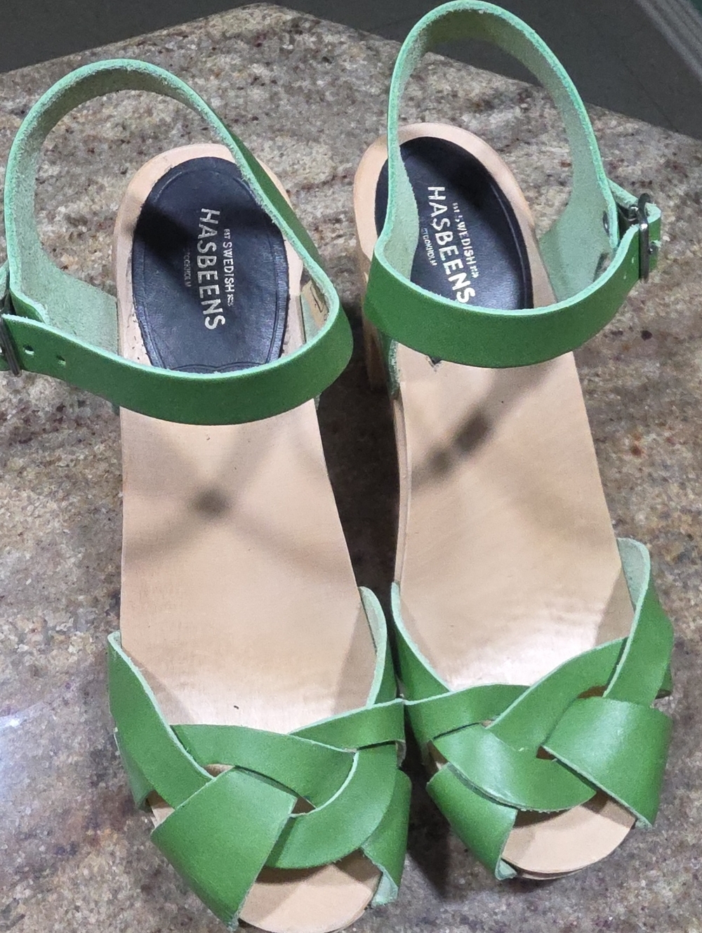 Swedish Hasbeens Kringlan Green Leather  Open Toe Sandals Size EU38 / US 7.5-8
